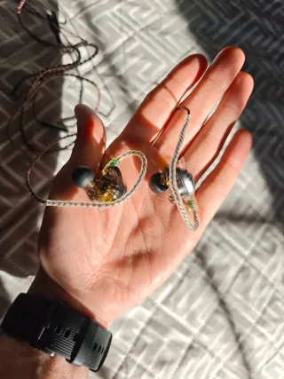 Auriculares KZ ZSX semimuevos