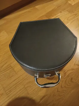 Maletín polipiel negro