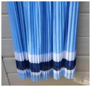 Falda plisada azul rayas talla S