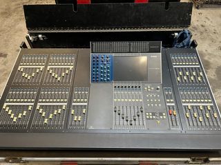 Yamaha CL48 M7 Consola Mezclas previos ad8hr