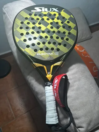 Pala Pádel Siux Electra ST4