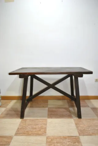 Mesa de madera rústica tocinera