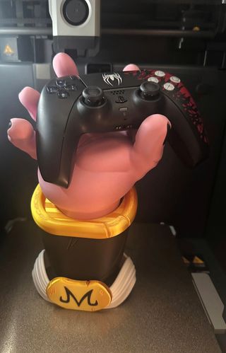 Soporte Mando Majin Buu ps5 universal