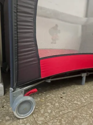 Cuna de viaje plegable