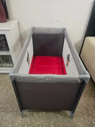 Cuna de viaje plegable