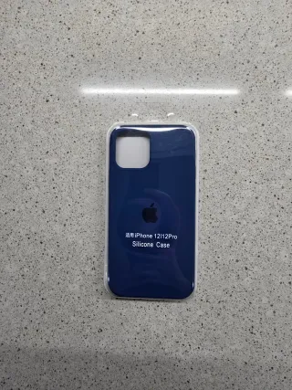 Custodia in silicone nero per iPhone 12/12 Pro