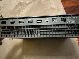 Xbox One X 1TB Nero senza controller