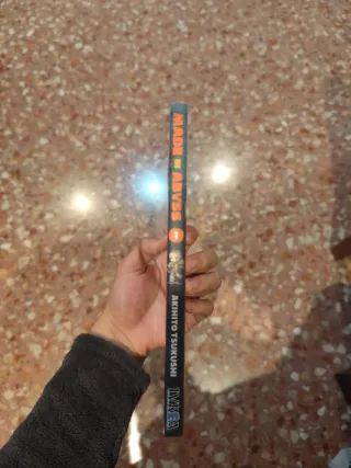 Mangas Made in abyss