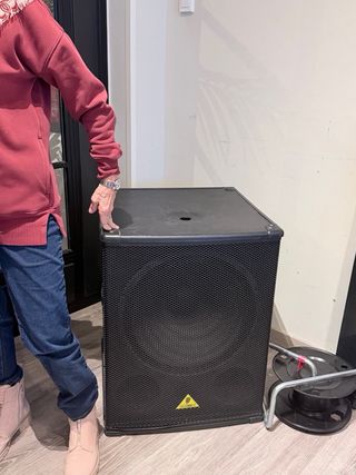 Subwoofer Behringer Eurolive B1800X Pro