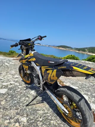 Suzuki RMZ 450 Supermotard Matriculada
