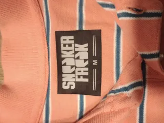 Polo a rayas salmón y azul