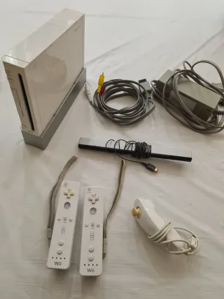Nintendo Wii (White) - Completa