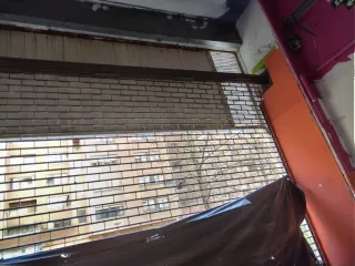 Persianas de fachada eléctrica tipo verja cada una