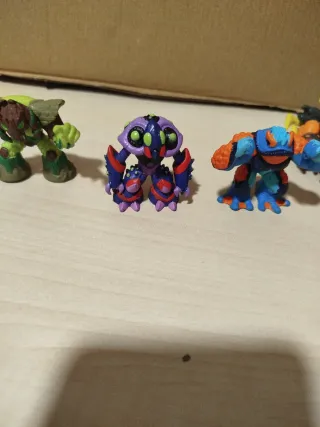 Lote 5 Figure Gormiti con Chip