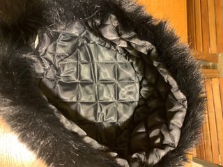 Berretto elegante eco pelliccia nero