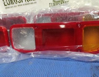 Nissan 30087 265500f000 piloto trasero terrano 2.7