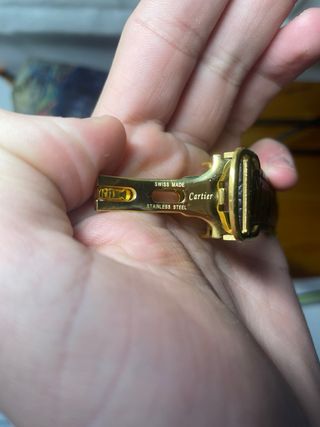 Reloj Cartier Tank Dorado