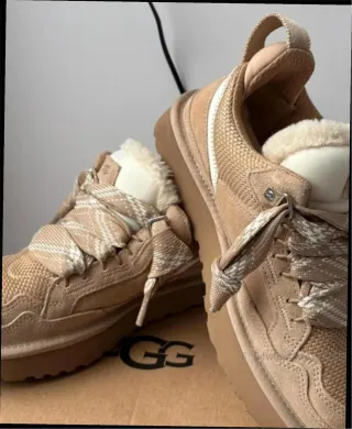 UGG Lowmel Sand Talla 40