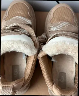 UGG Lowmel Sand Talla 40