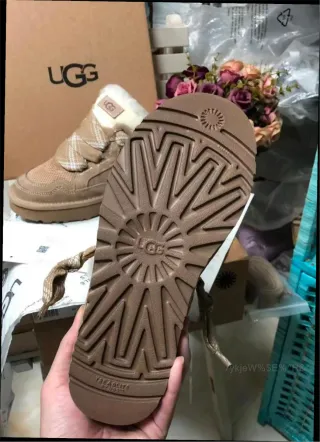 UGG Lowmel Sand Talla 38