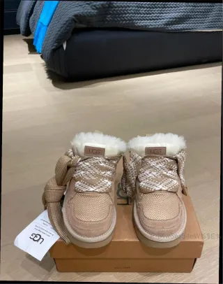 UGG Lowmel Sand Talla 39