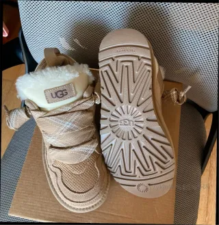 UGG Lowmel Sand Talla 38