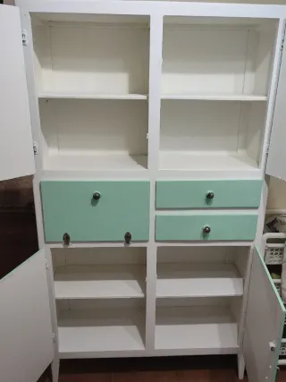 Alacena cocina antigua ,verde y blanca