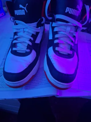 Zapatillas Puma Negras, Blancas y Rojas