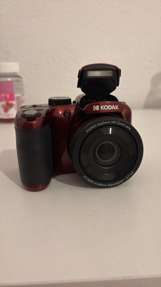 Fotocamera Kodak Pixpro AZ255 Rossa