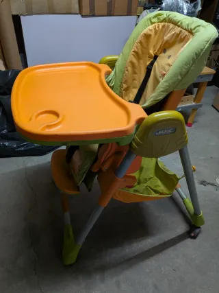 Silla de comer marca JANE para bebés