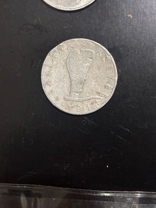 5 Lire Delfino con errore di conio