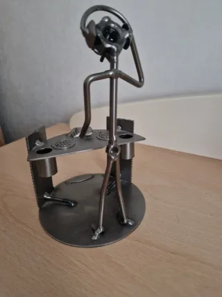 Scultura DJ porta penne artigianale metallo
