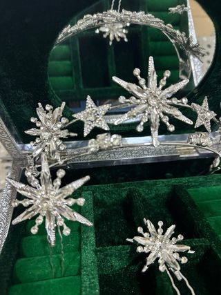 Tiara estrellas y 3 horquillas a juego