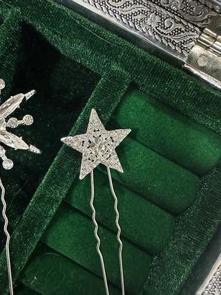 Tiara estrellas y 3 horquillas a juego