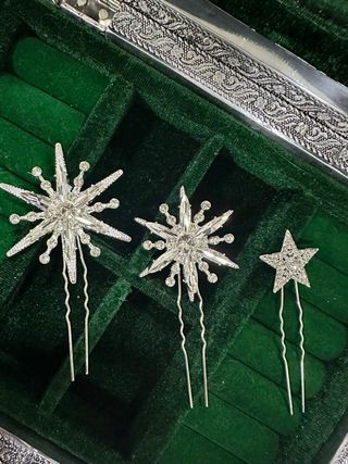 Tiara estrellas y 3 horquillas a juego