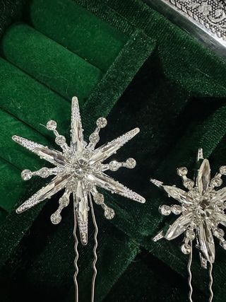 Tiara estrellas y 3 horquillas a juego