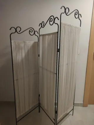 Biombo metálico decorativo