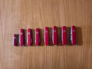 Consegna Victorinox 8 modelli Rosso Classico