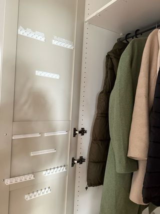 urge Armario Pax 2 m x 2,36 m x 58 cm
