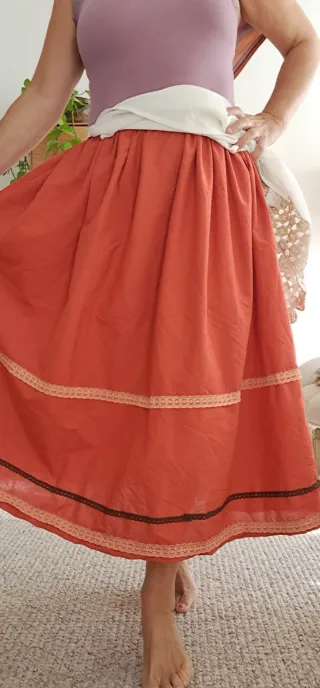 Falda 82cm, delantal y.pañoleta casera,regional