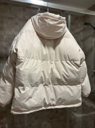 Plumífero con capucha mujer