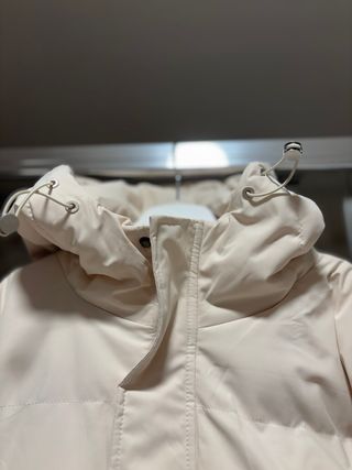 Plumífero con capucha mujer