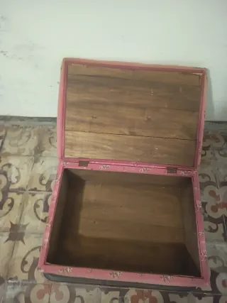 Descalzadora antigua tapizada