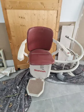 Silla salvaescaleras eléctrica