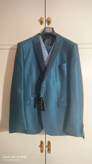 Traje de Novio Azul Teal Nuevo