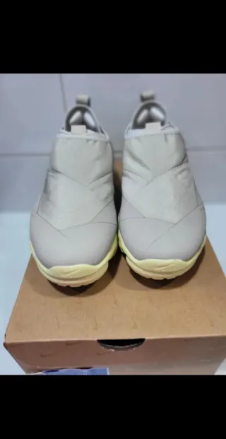 Nike Air Vapormax Moc Roam Talla 40.5