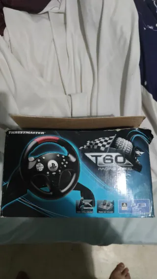 Volante Thrustmaster T60 PS3