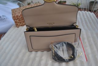 Mala Coach Nude Nova com Caixa