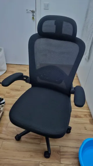 Silla de oficina ergonómica negra