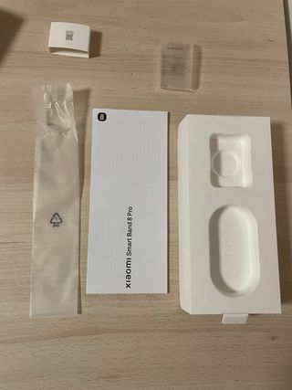 Xiaomi Smart Band 8 Pro + 6 correas + Protector